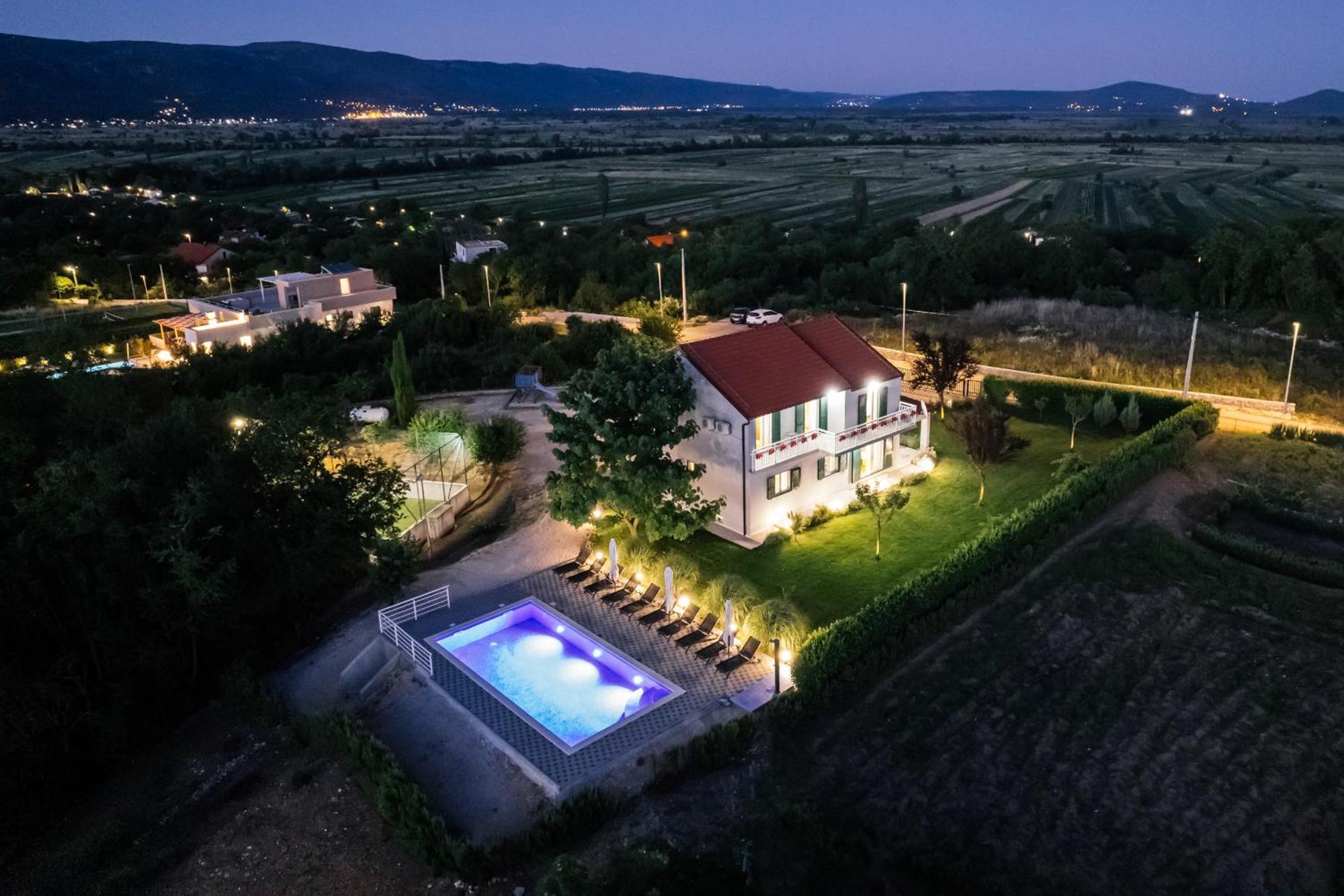 Villa Matko - Family Destination Zmijavci Exterior foto